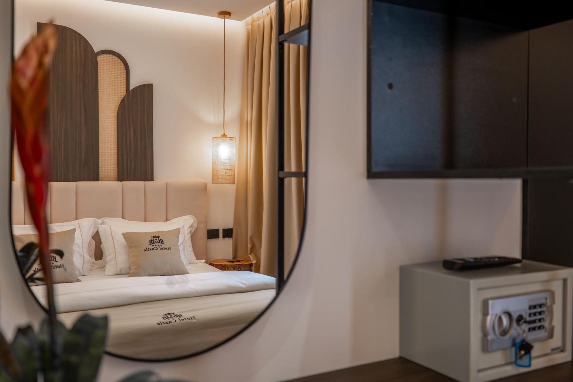 Hotel Castle Ksamil Eksteriør billede